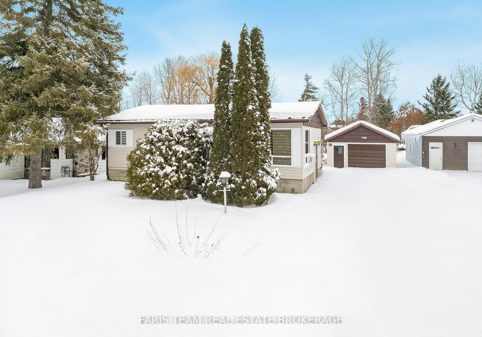 137-1st-avenue-tay-ontario-s12631778
