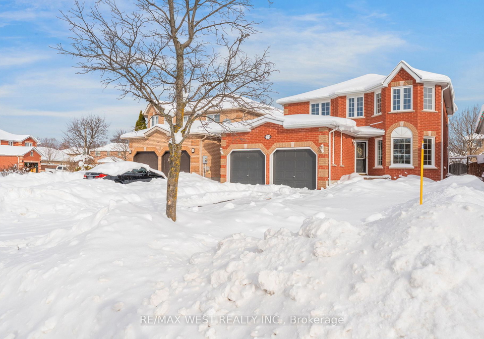 20-felt-crescent-barrie-ontario-s12633128