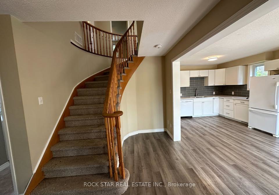 31-red-oak-drive-barrie-ontario-s12633498