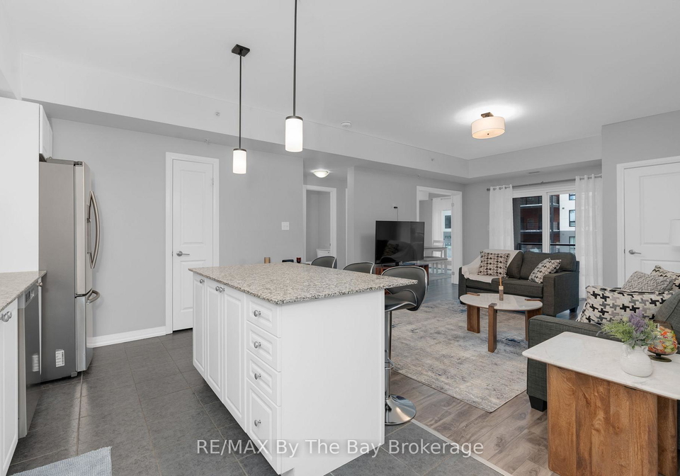 300-essa-road-barrie-ontario-s12633768