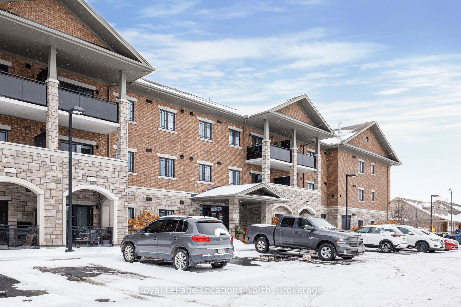 1-chamberlain-crescent-collingwood-ontario-s12635092