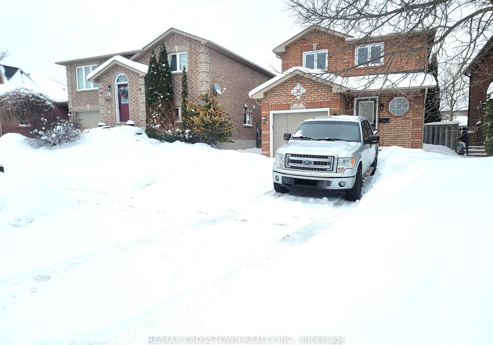 7-addison-trail-barrie-ontario-s12638710