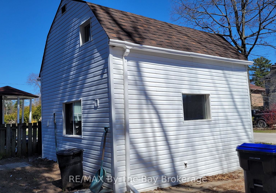46-glenwood-drive-wasaga-beach-ontario-s12640442