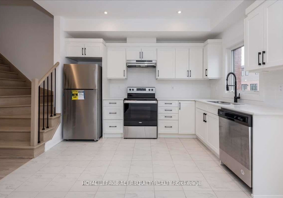 4-haven-lane-barrie-ontario-s12641056