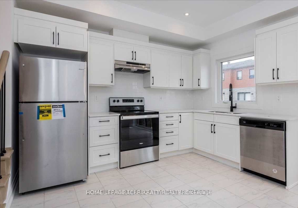 4-haven-lane-barrie-ontario-s12641056