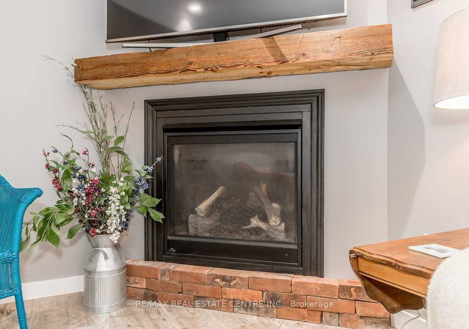39-mcmillan-crescent-barrie-ontario-s12641792