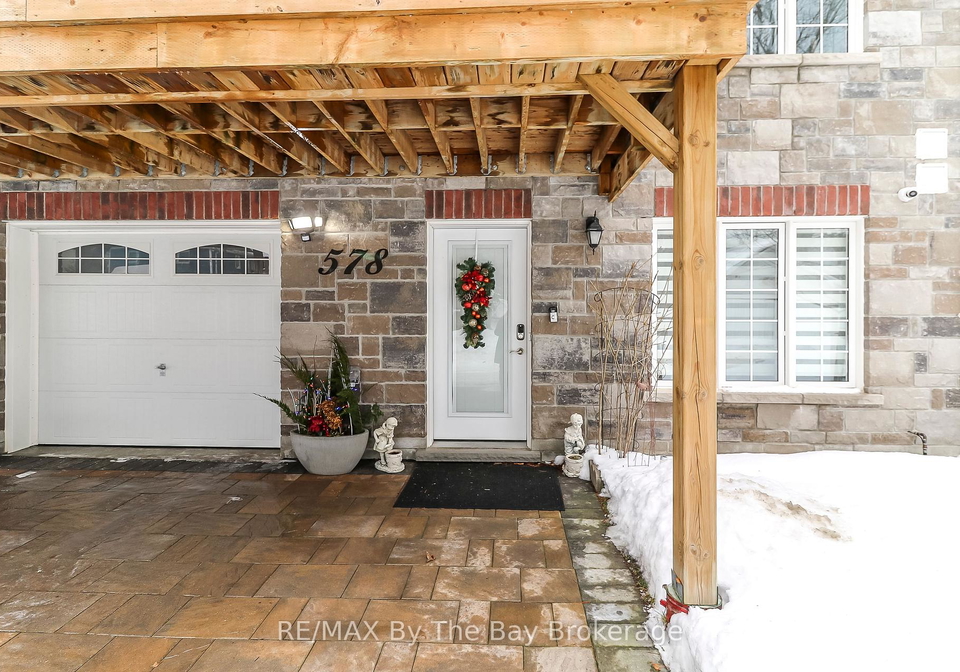 578-mosley-street-wasaga-beach-ontario-s12642344