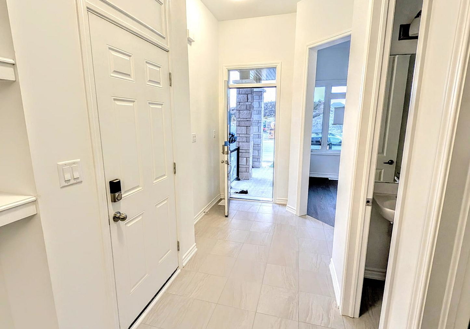 352-madelaine-drive-barrie-ontario-s12644802