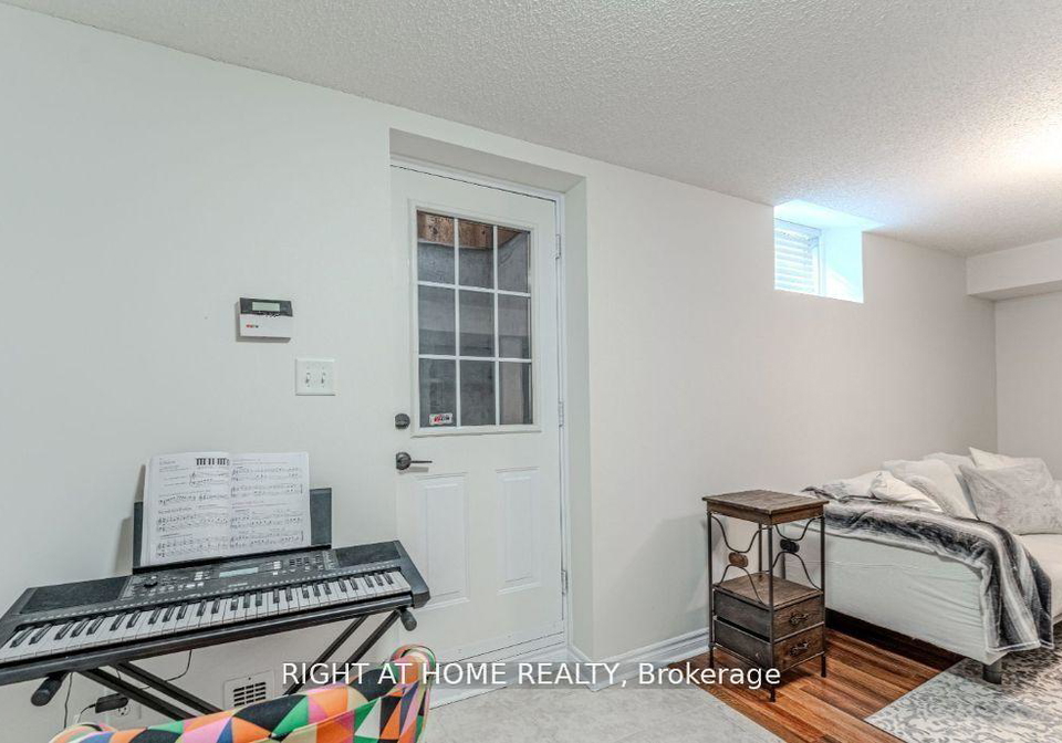 36-knupp-road-barrie-ontario-s12650904