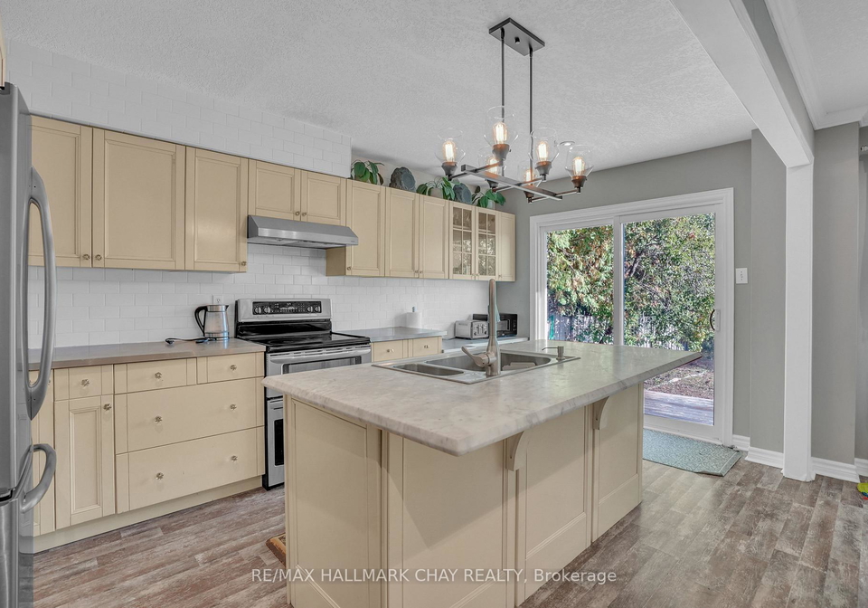 30-rosenfeld-drive-barrie-ontario-s12655428