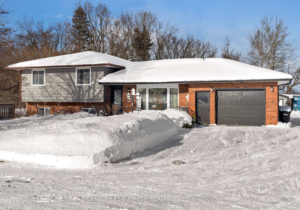 5812-county-road-90-springwater-ontario-s12657728