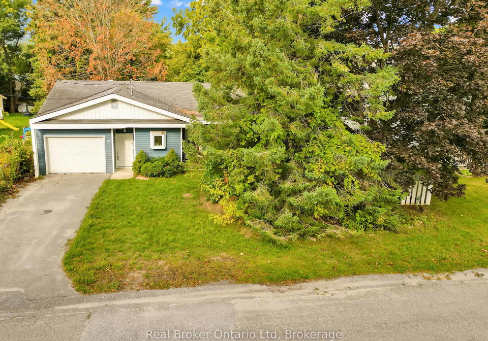 10-leonard-avenue-penetanguishene-ontario-s12657840
