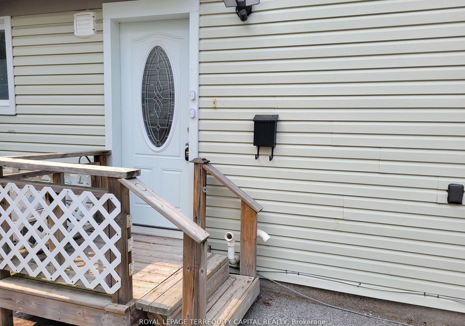 20-mowat-crescent-barrie-ontario-s12659392