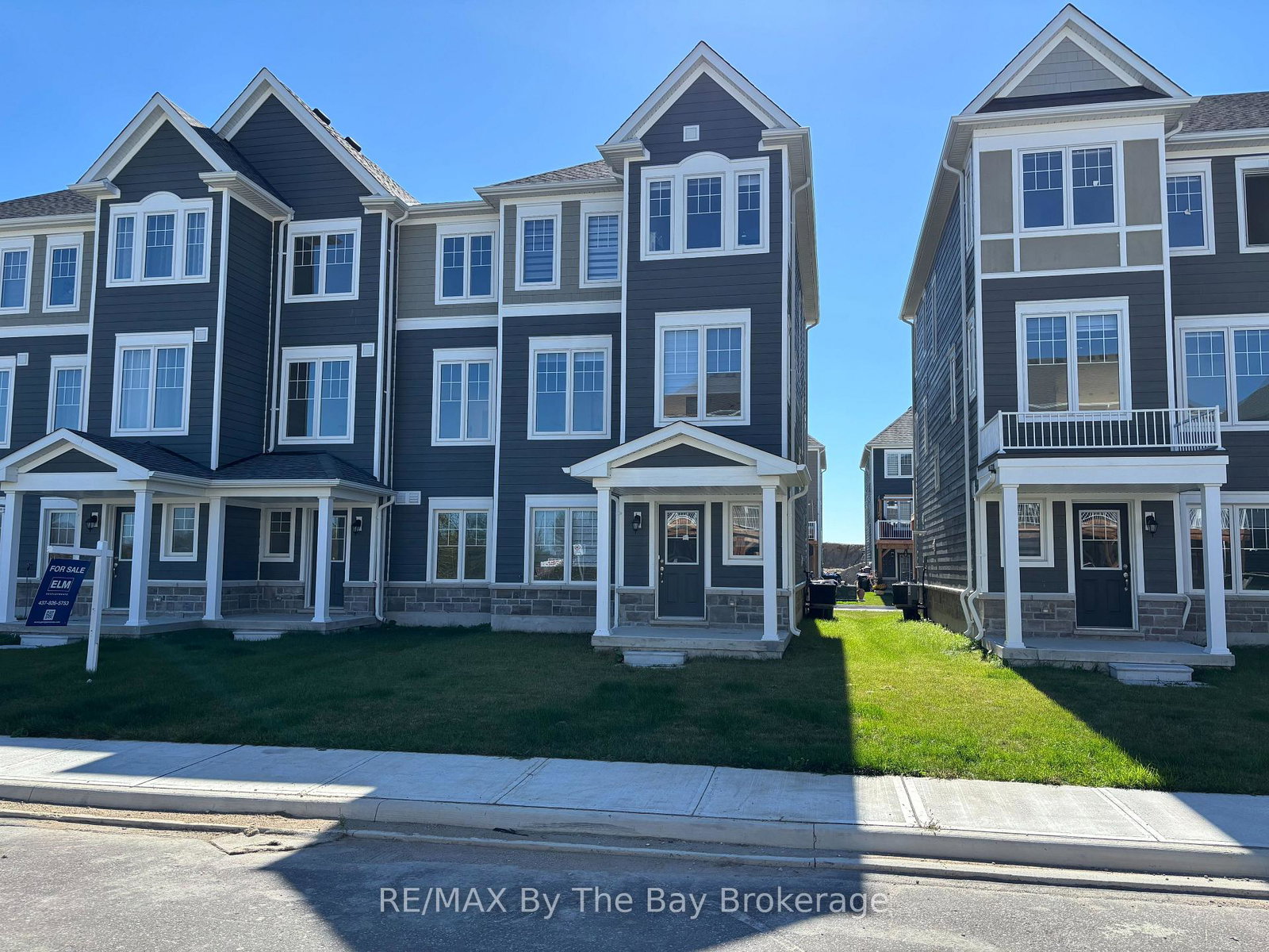 103-surf-drive-wasaga-beach-ontario-s12660246