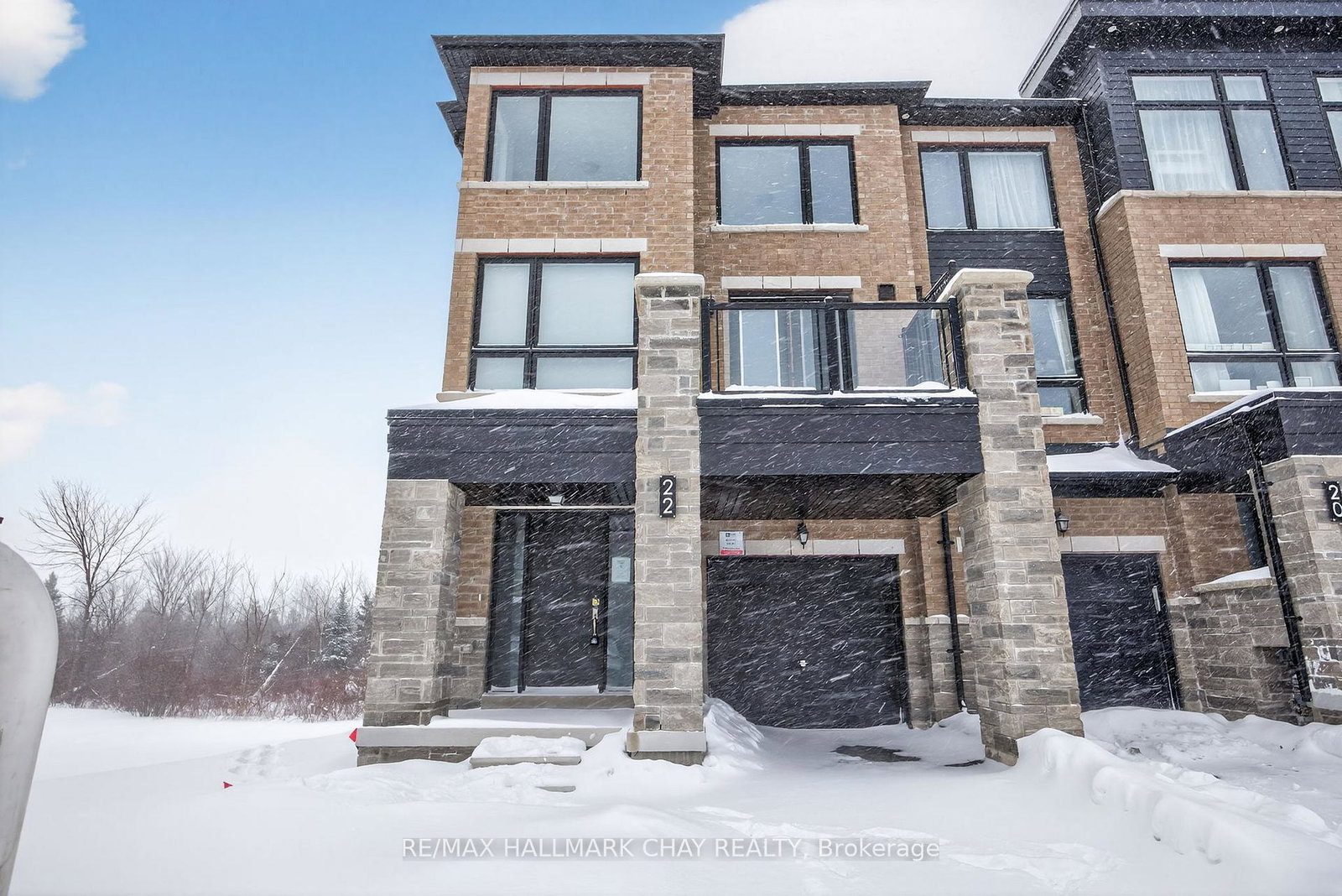 22-blue-forest-crescent-barrie-ontario-s12660970