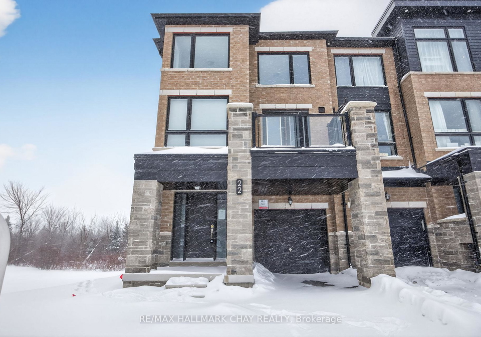 22-blue-forest-crescent-barrie-ontario-s12660970