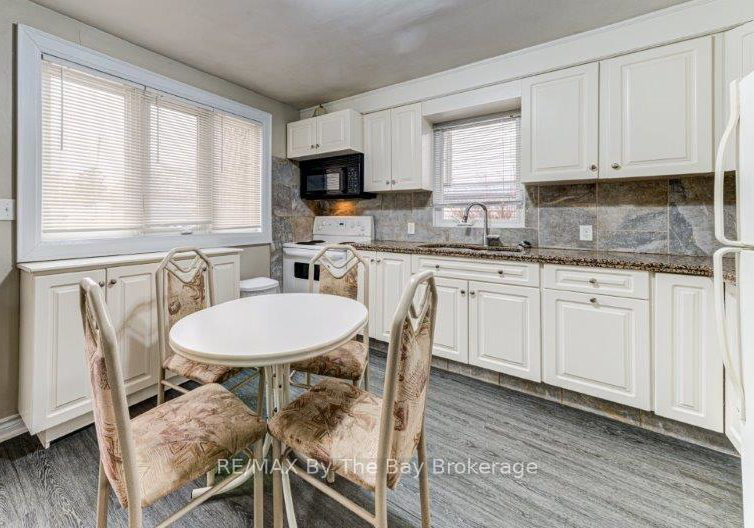 1239-mosley-street-wasaga-beach-ontario-s12661166