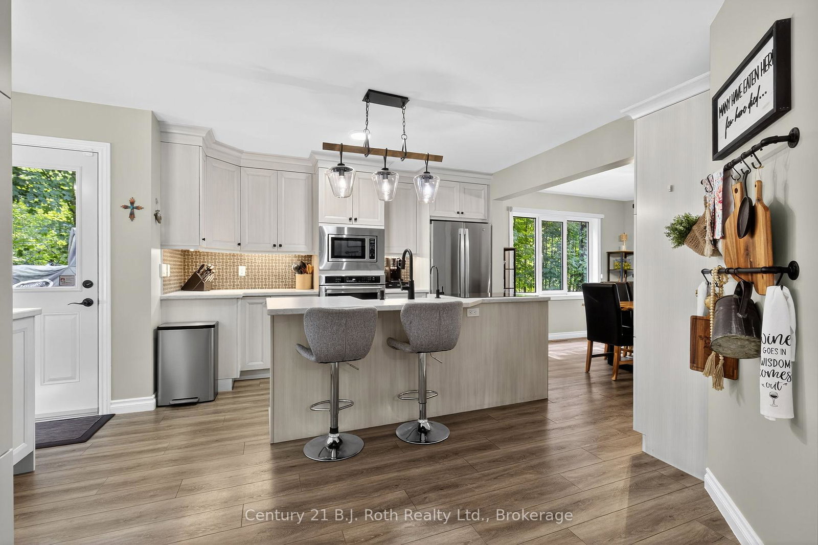 83-wozniak-road-penetanguishene-ontario-s12665460