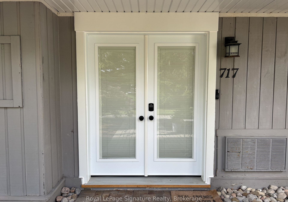 11-dawson-drive-collingwood-ontario-s12671836