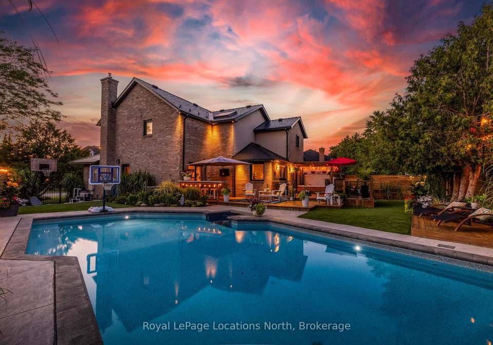 8-burnside-court-collingwood-ontario-s12675524
