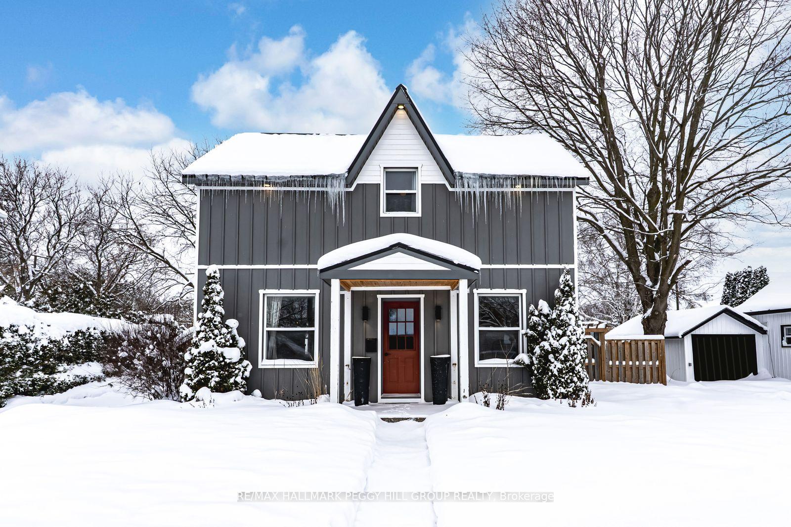 7196-26-highway-clearview-ontario-s12676220