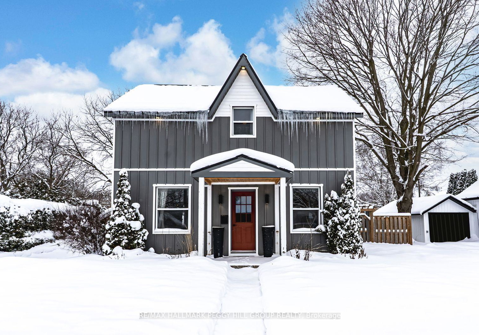 7196-26-highway-clearview-ontario-s12676220