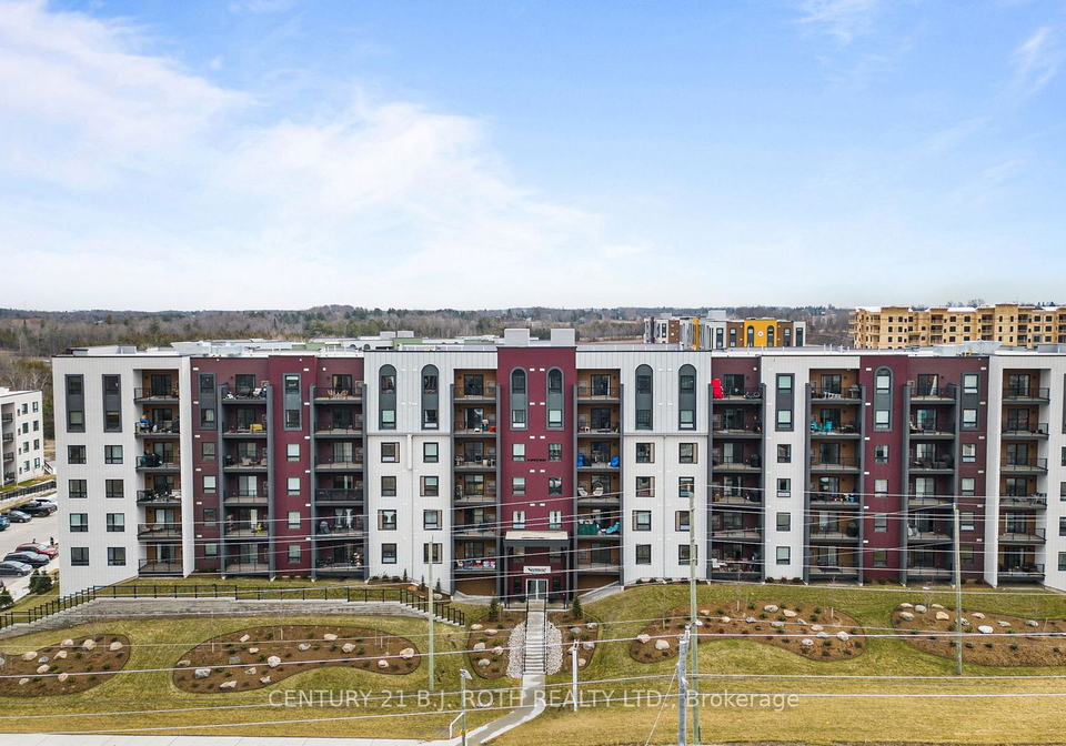 4-spice-way-barrie-ontario-s12678154