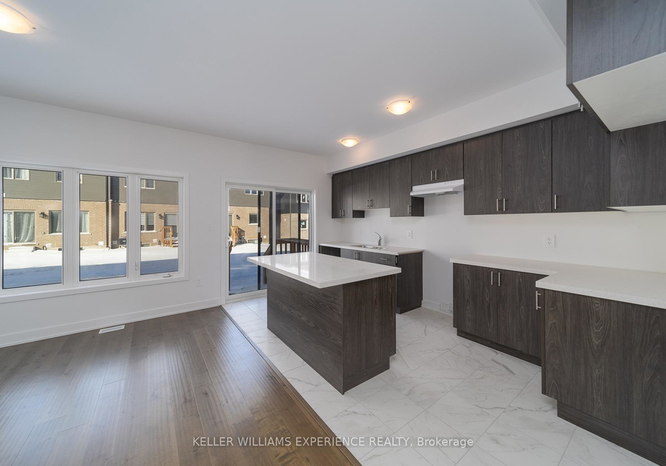 23-evergreen-terrace-barrie-ontario-s12680682