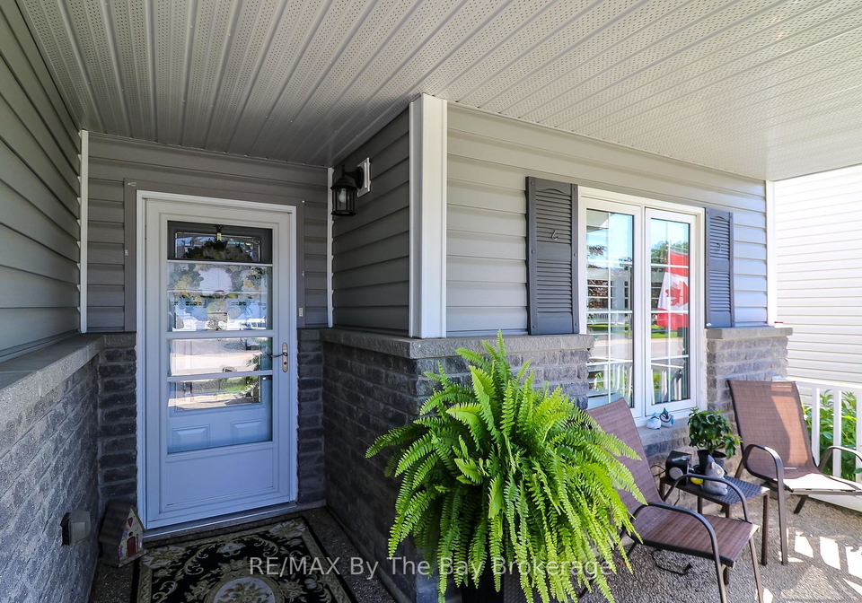 31-new-york-avenue-wasaga-beach-ontario-s12684320