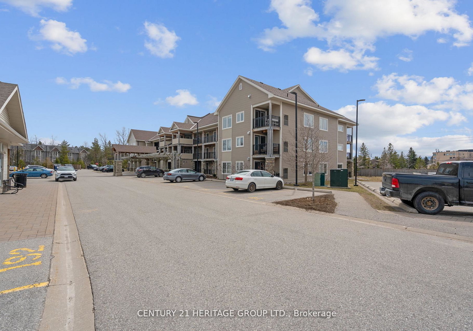 2-anchorage-crescent-collingwood-ontario-s12689508