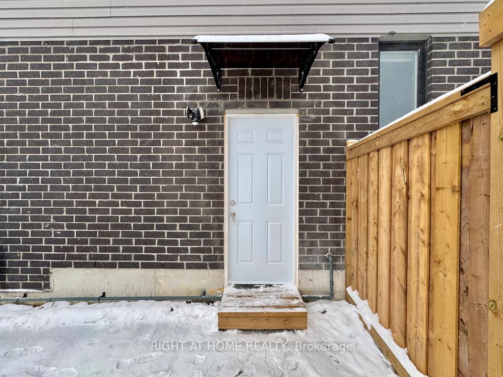 12-unicorn-lane-barrie-ontario-s12690648