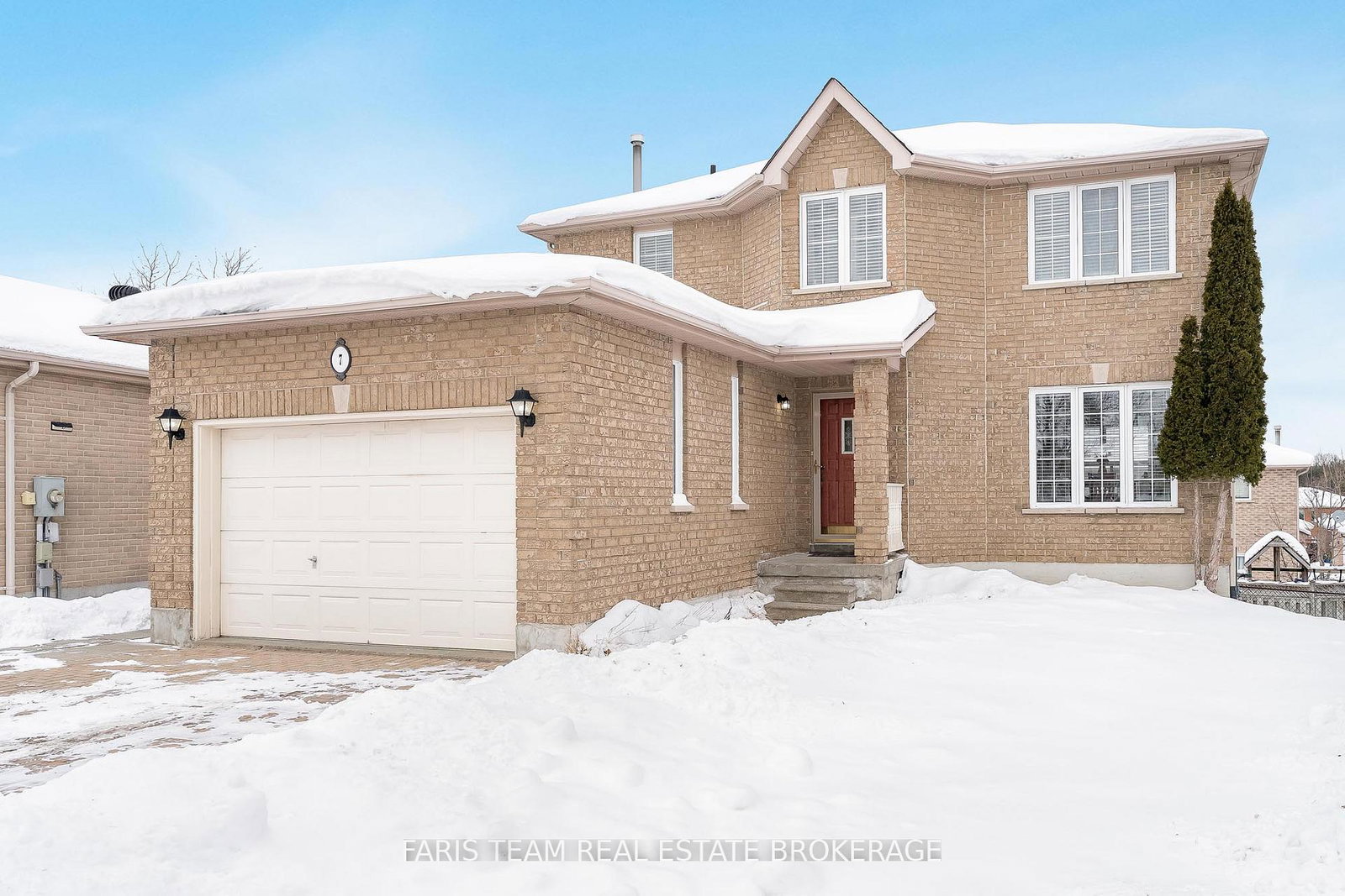 7-round-leaf-court-barrie-ontario-s12691798
