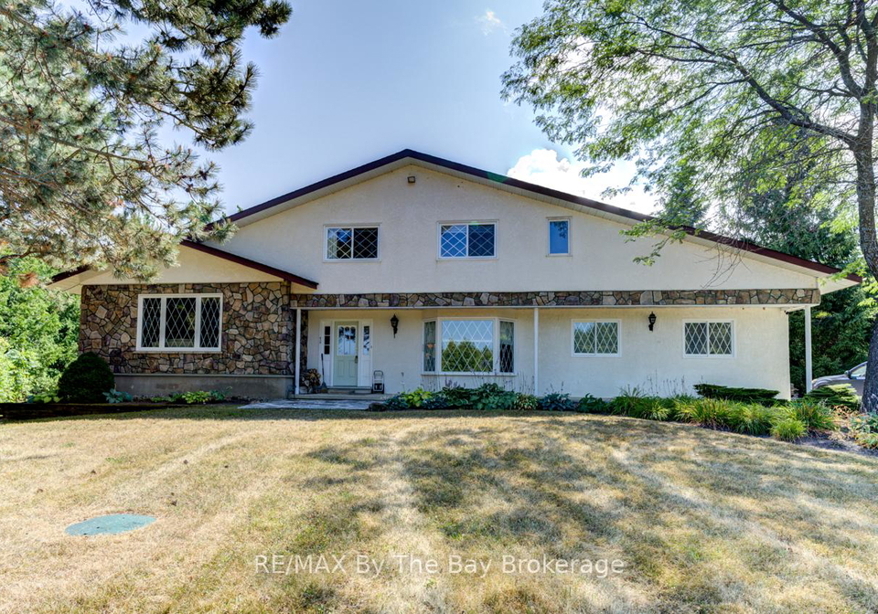 8223-3031-side-road-clearview-ontario-s12692666