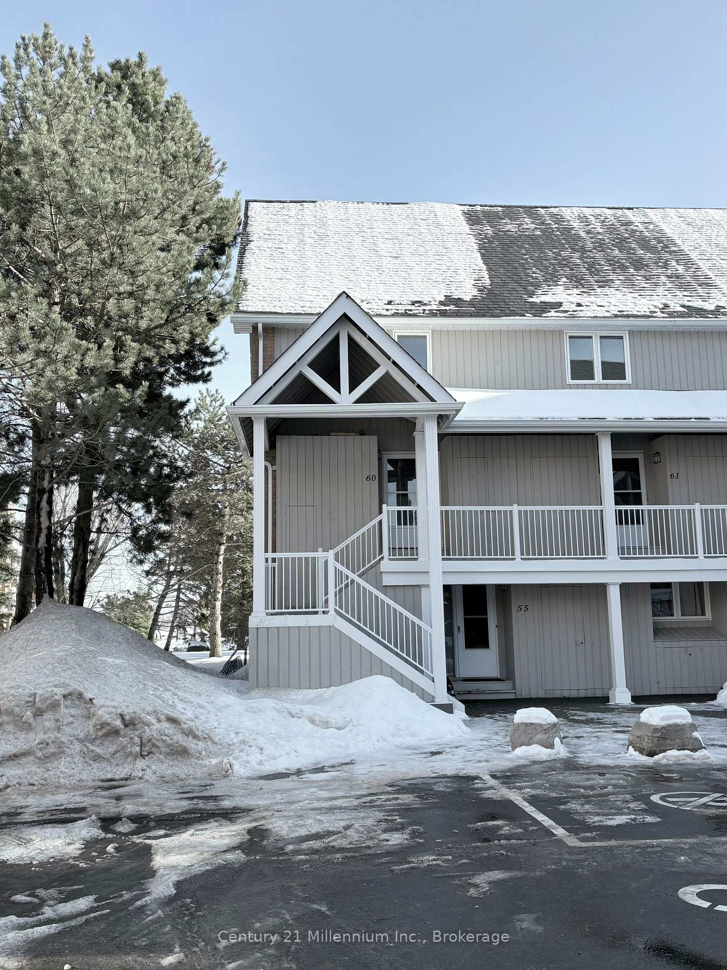 22-ramblings-way-e-collingwood-ontario-s12694966