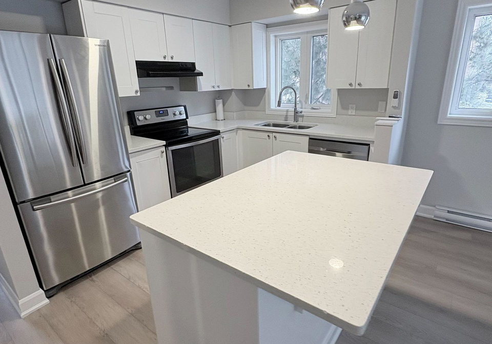 22-ramblings-way-e-collingwood-ontario-s12694966