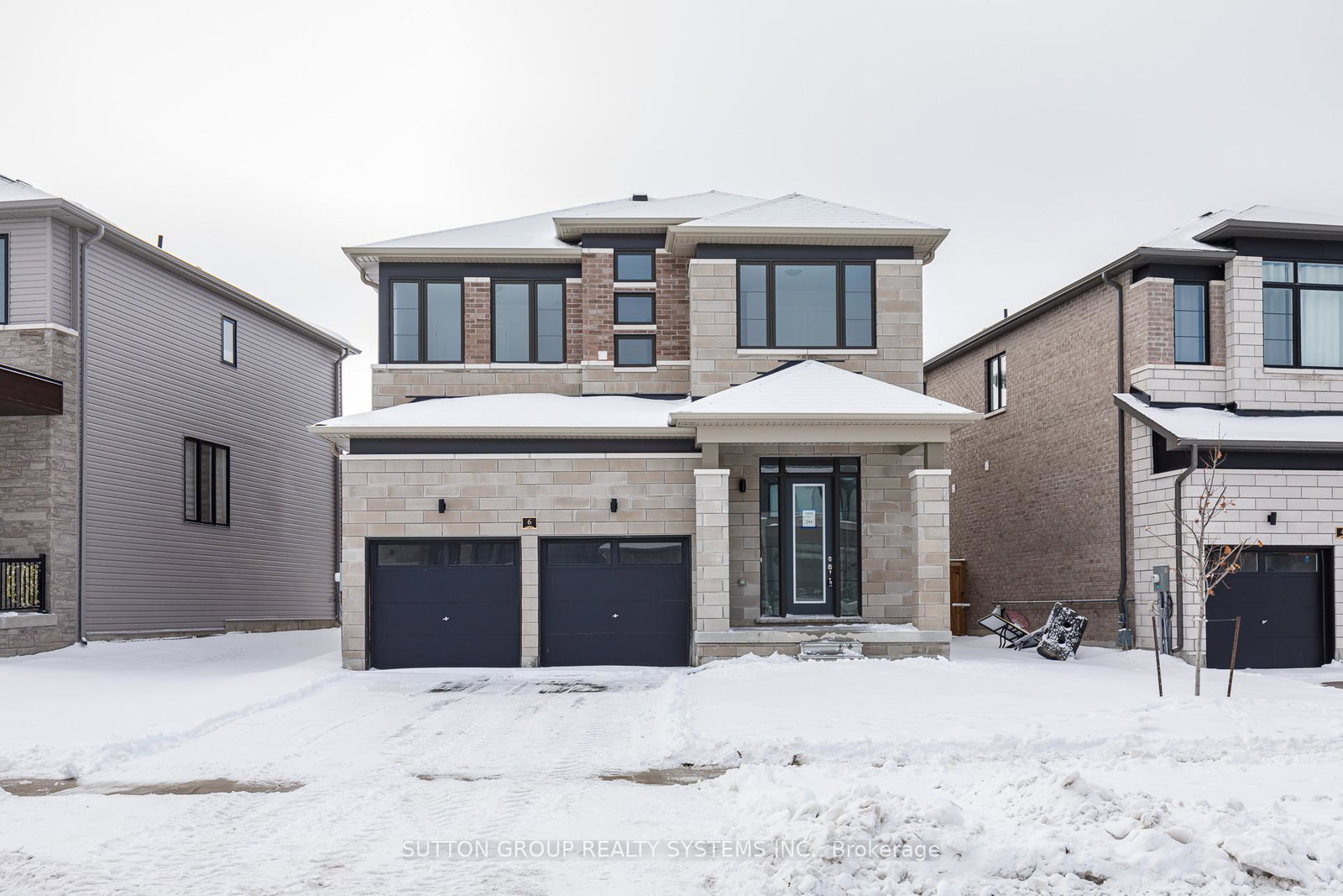 6-tran-road-wasaga-beach-ontario-s12697594