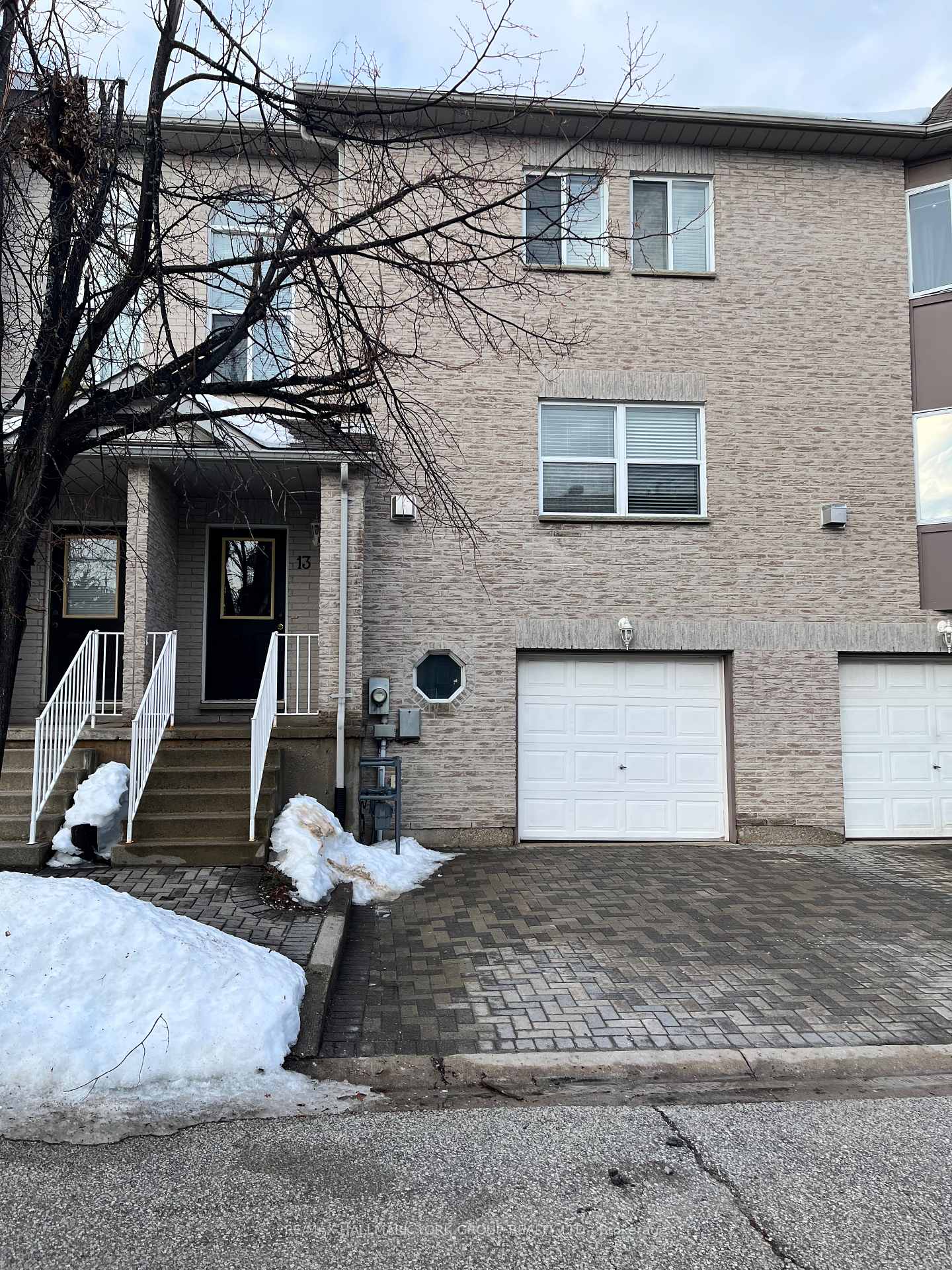 490-veterans-drive-barrie-ontario-s12698122