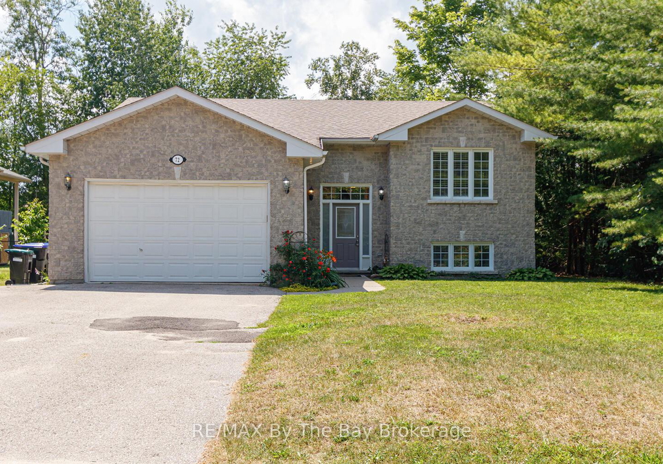 72-57th-street-s-wasaga-beach-ontario-s12698862