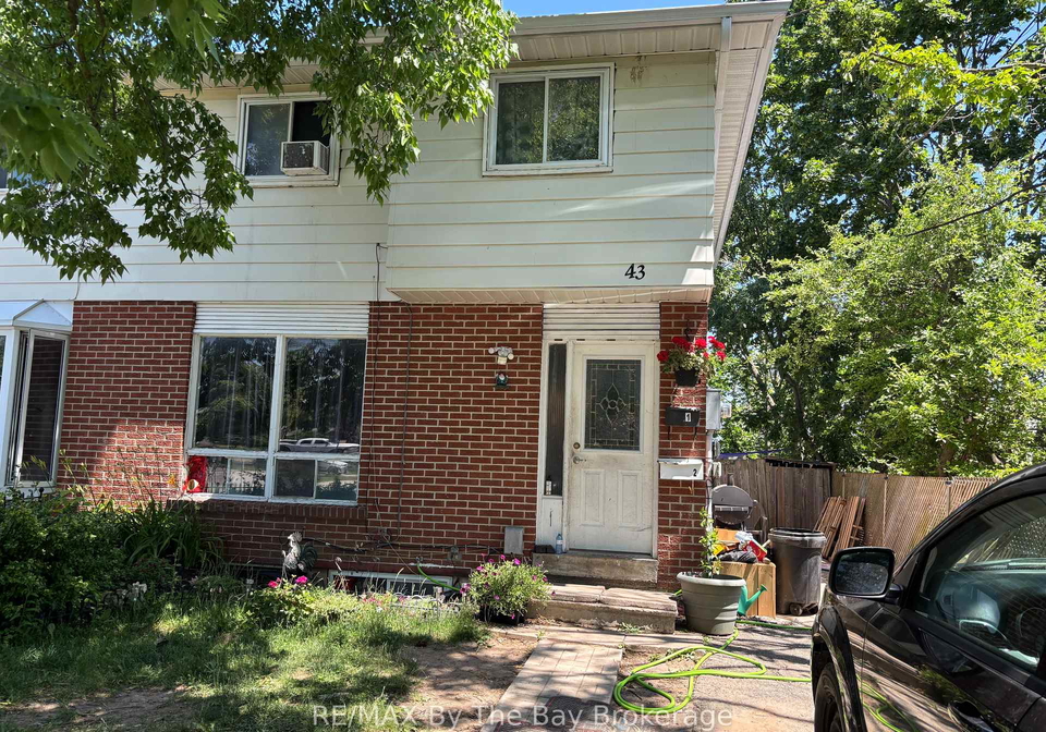 43-christie-crescent-barrie-ontario-s12699046