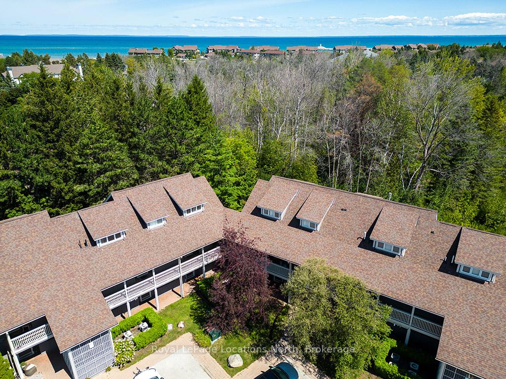 918-cedar-pointe-court-collingwood-ontario-s12701656