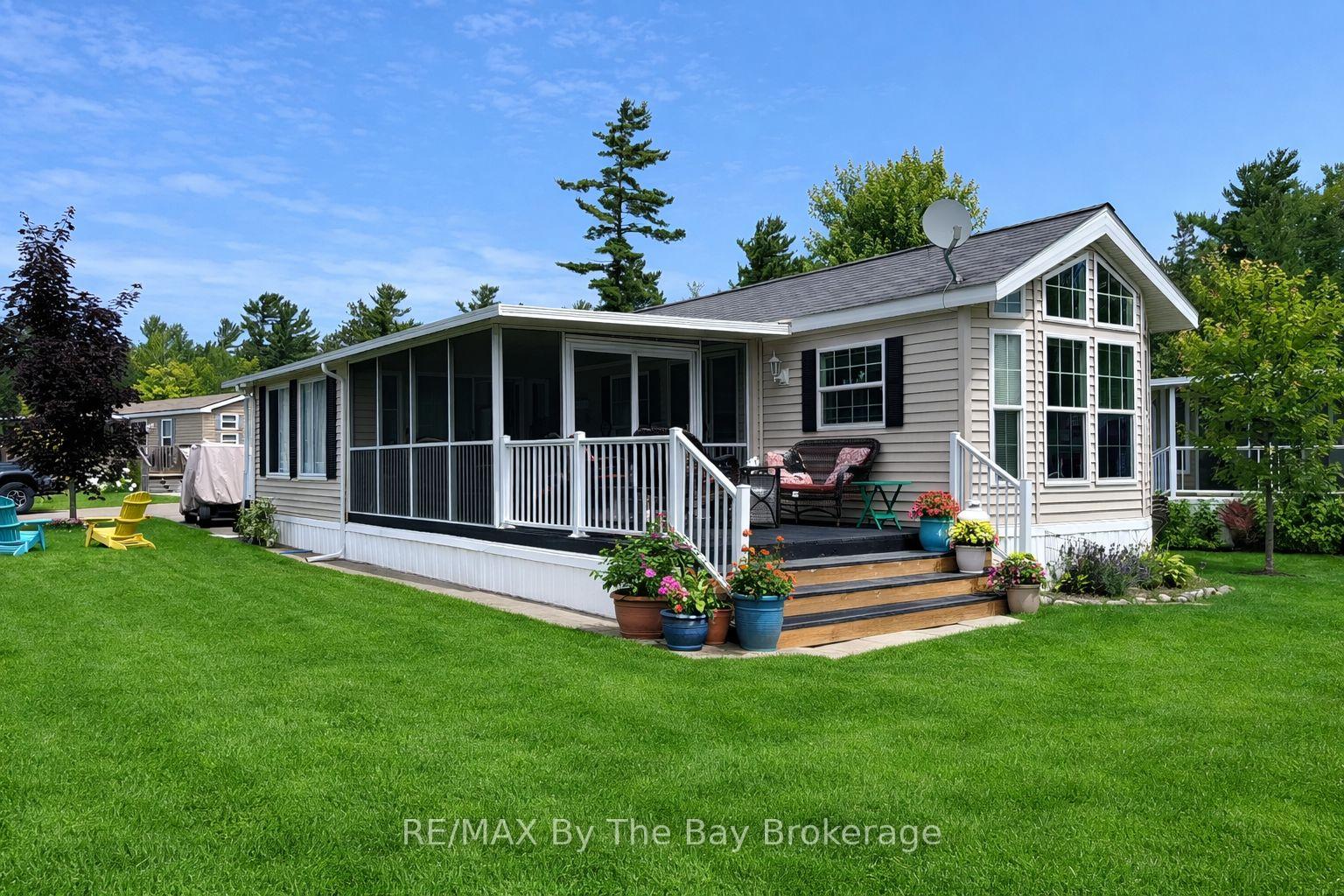 15-kenora-trail-wasaga-beach-ontario-s12702762