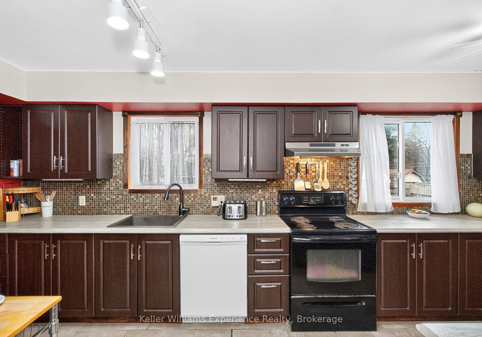 4-dunlop-street-penetanguishene-ontario-s12704956