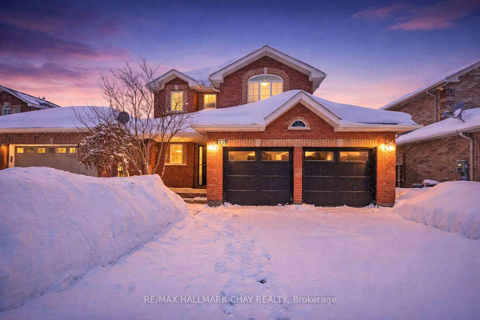 32-bloom-crescent-barrie-ontario-s12709618
