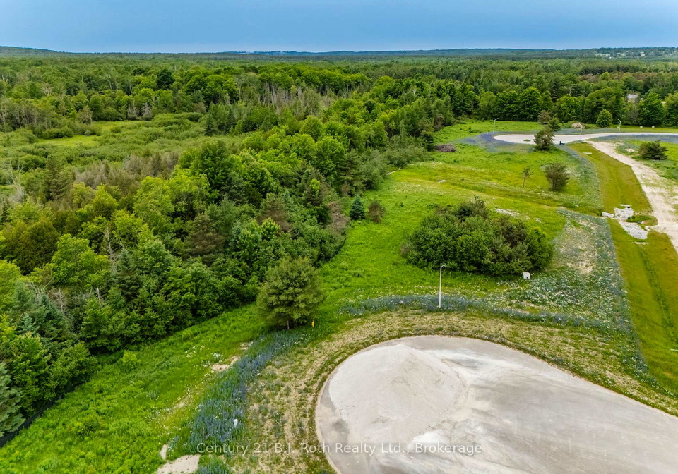4-rumble-court-springwater-ontario-s12711746