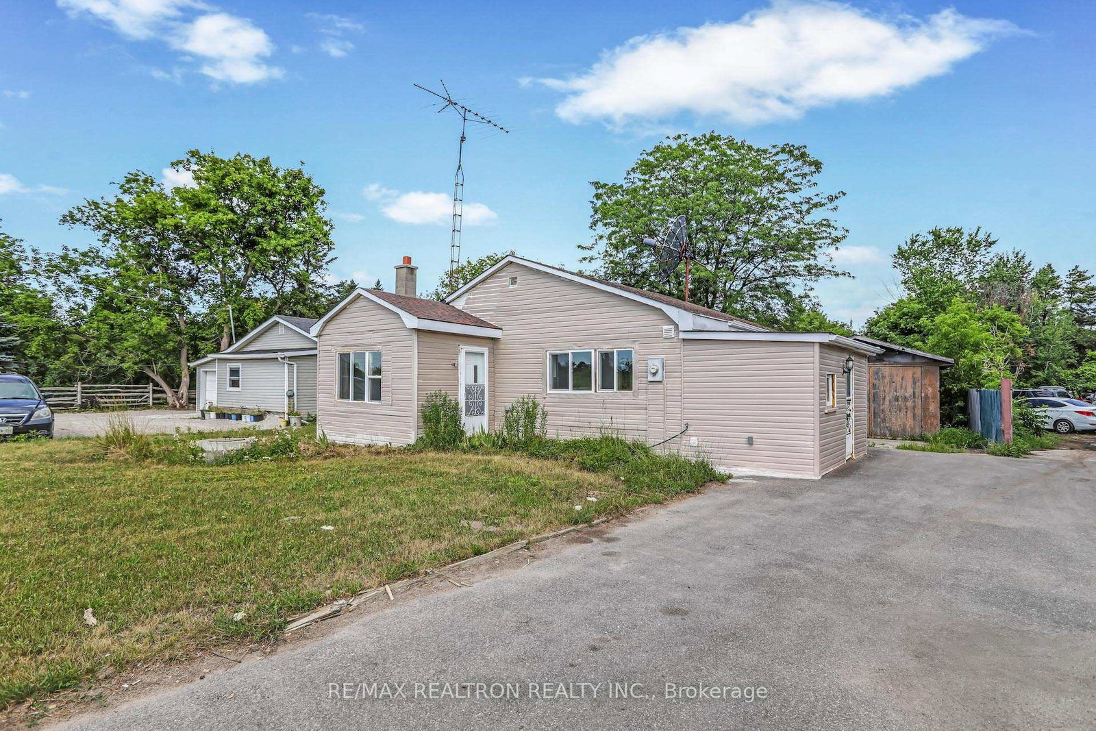 5742-county-road-90-springwater-ontario-s12714146