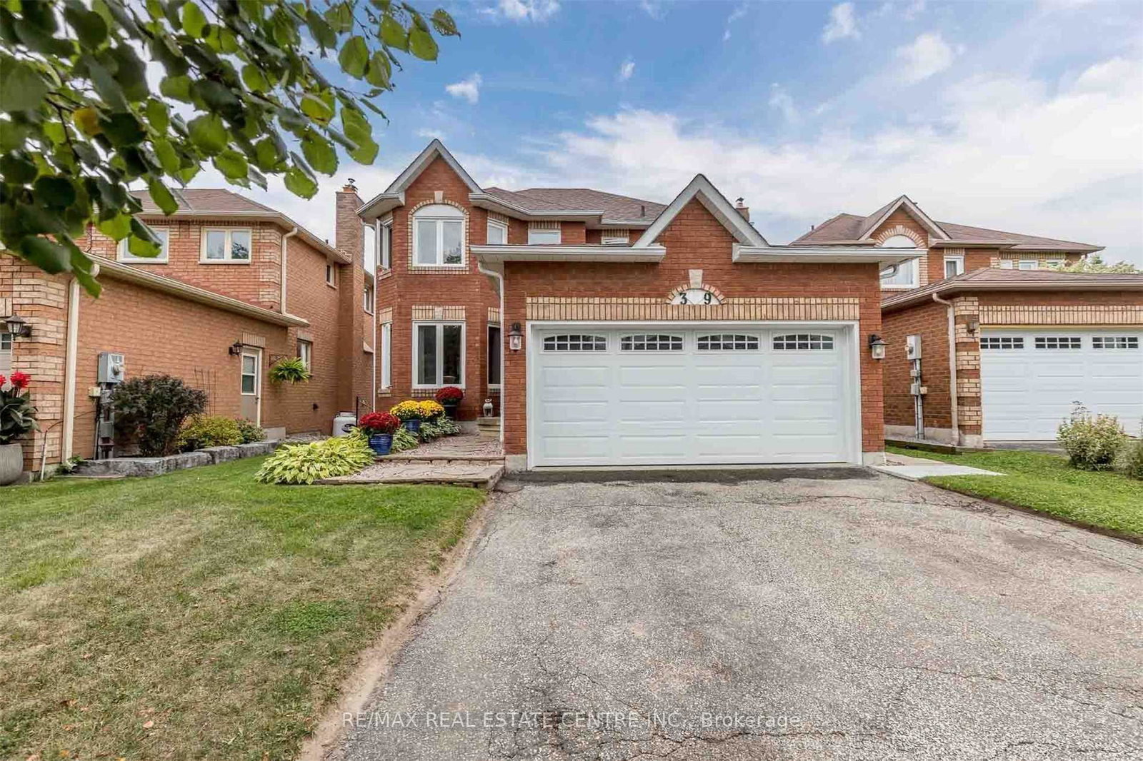 39-mcmillan-crescent-barrie-ontario-s12718970