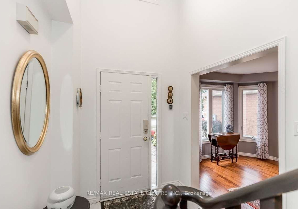39-mcmillan-crescent-barrie-ontario-s12718970