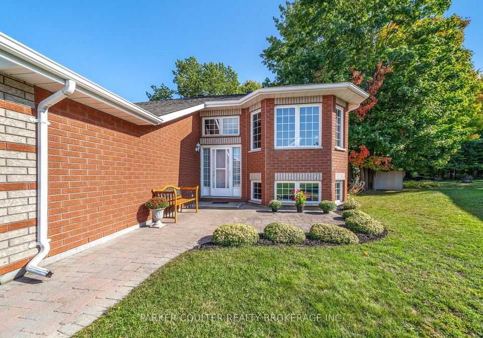 30-charles-street-penetanguishene-ontario-s12722082