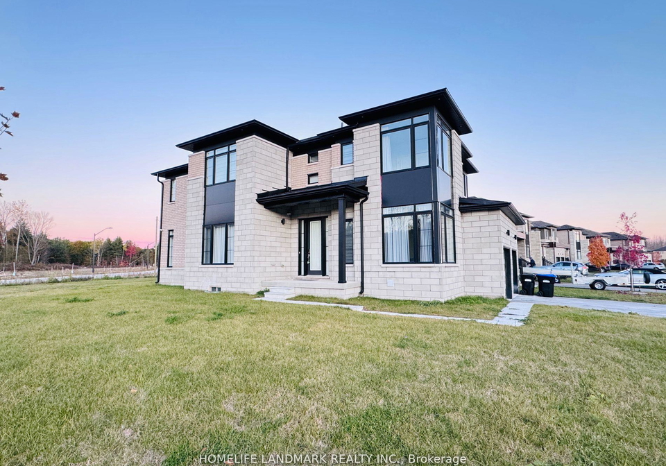 1-tran-street-wasaga-beach-ontario-s12725434