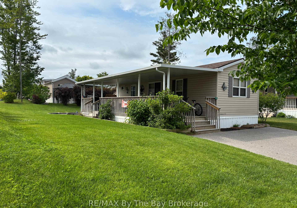 17-chippewa-trail-wasaga-beach-ontario-s12728766